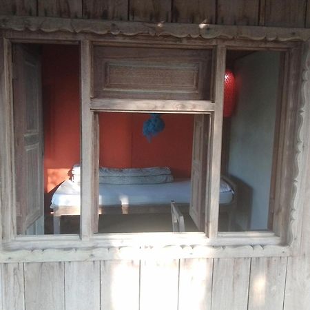 Shanta Ghar A Rustic Guesthouse Chitwan Εξωτερικό φωτογραφία