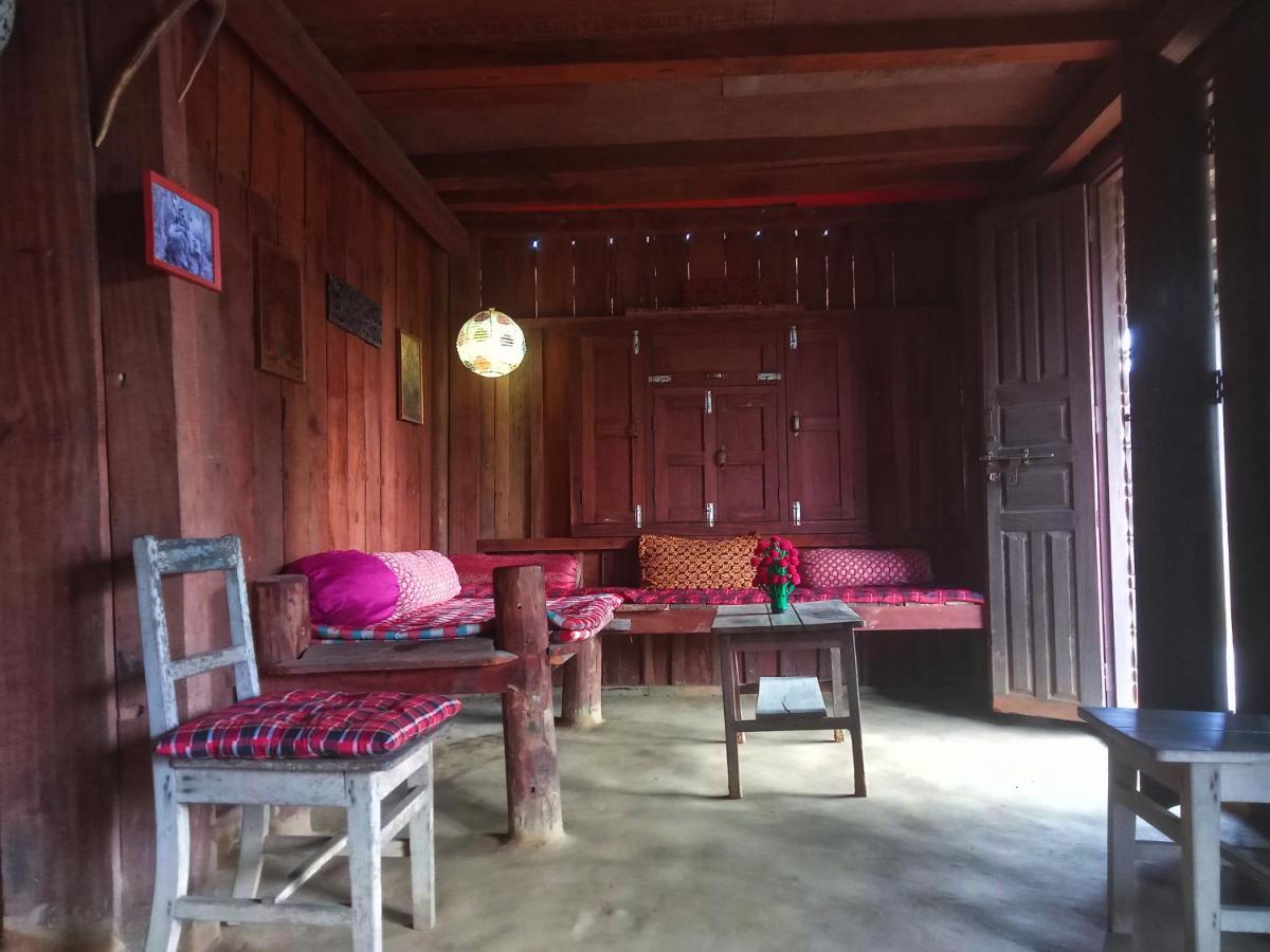 Shanta Ghar A Rustic Guesthouse Chitwan Εξωτερικό φωτογραφία