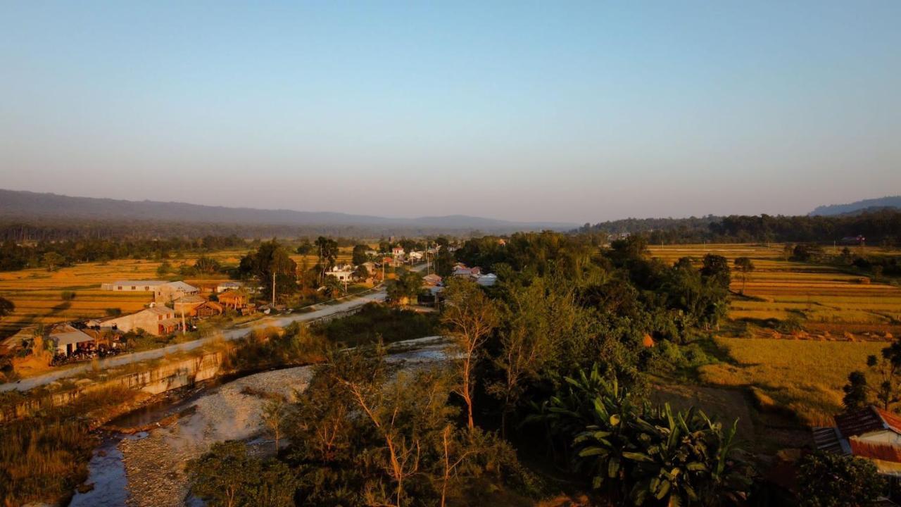 Shanta Ghar A Rustic Guesthouse Chitwan Εξωτερικό φωτογραφία