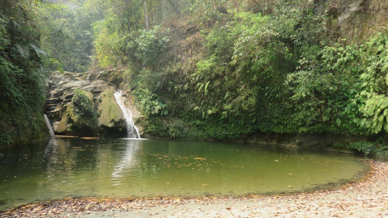 Shanta Ghar A Rustic Guesthouse Chitwan Εξωτερικό φωτογραφία