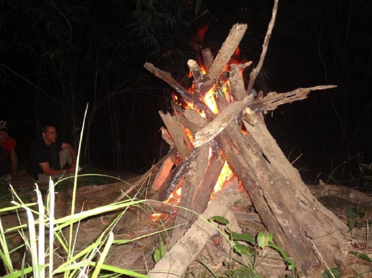 Shanta Ghar A Rustic Guesthouse Chitwan Εξωτερικό φωτογραφία