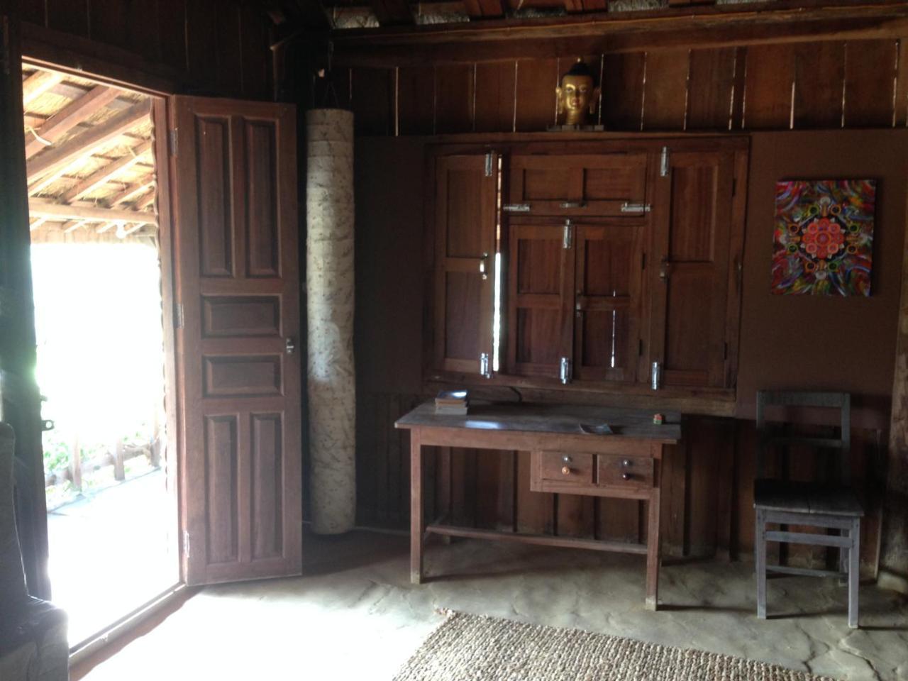 Shanta Ghar A Rustic Guesthouse Chitwan Εξωτερικό φωτογραφία