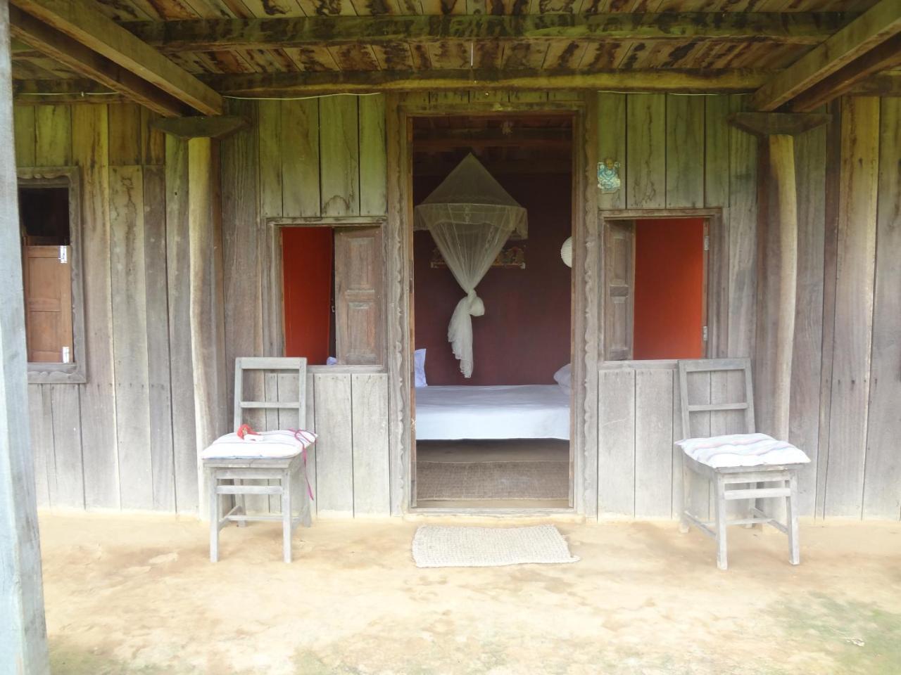 Shanta Ghar A Rustic Guesthouse Chitwan Εξωτερικό φωτογραφία